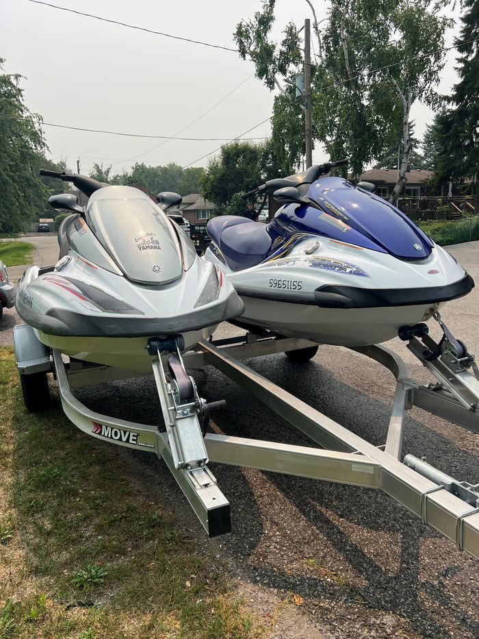 2004 Yamaha 2 x Waverunner Package with Aluminum Trailer Photo 9 of 18