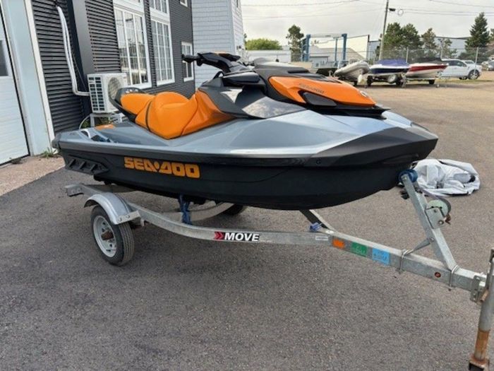 2020 Sea-Doo GTI™ SE 170 IBR Photo 1 of 8