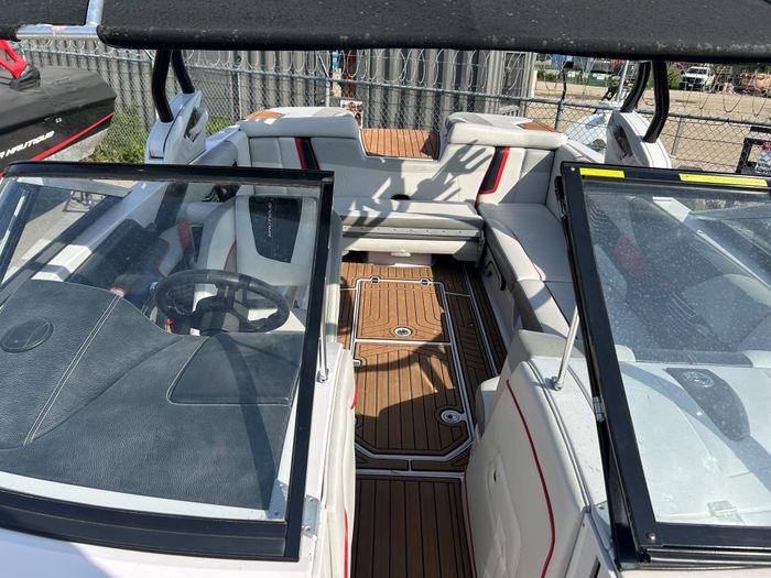 2013 Nautique G23 Photo 4 of 5