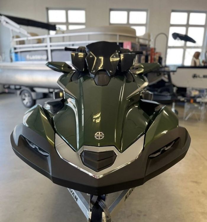 2024 Kawasaki Ultra 310LX | Experience The Exhilaration | $192 B Photo 9 of 10