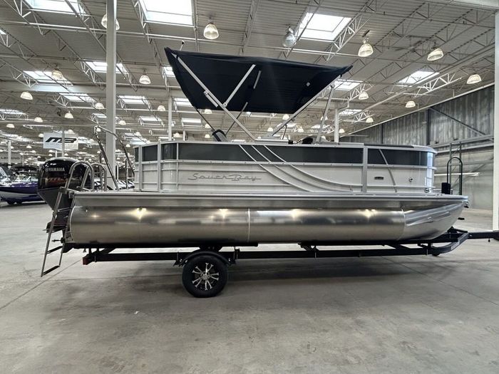 2026 South Bay Pontoons 220 CRLE 275 | $107/week! | Bold Looks, E Photo 8 of 21