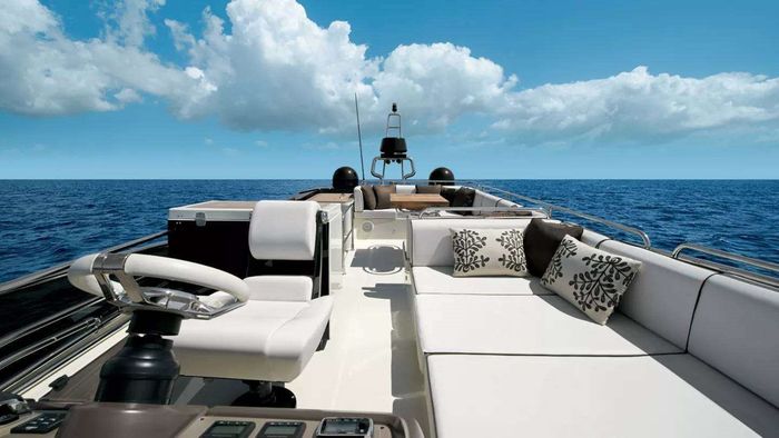 2015 Beneteau Monte Carlo MC5 Photo 11 of 16