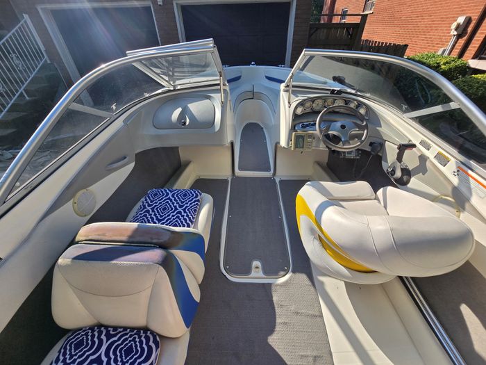 2007 Bayliner 185 BR Photo 10 sur 23