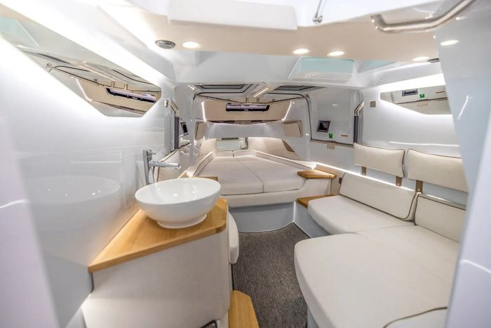 2027 Axopar 37 XC Cross Cabin -  Brabus Photo 7 of 11