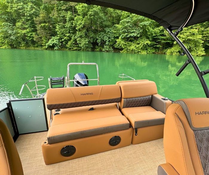 2027 Harris 210 Crusier Photo 8 of 13