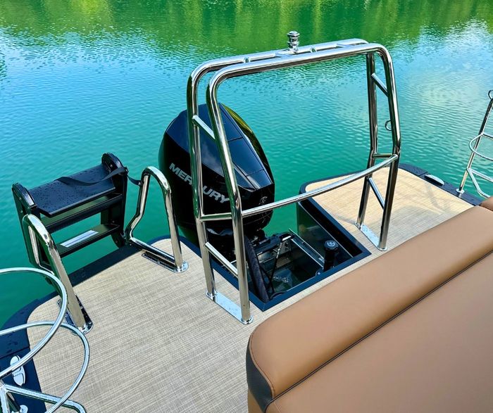2027 Harris 210 Crusier Photo 12 of 13