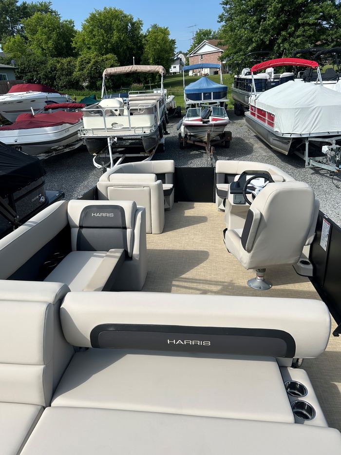 2027 Harris 210 Crusier Photo 3 of 13