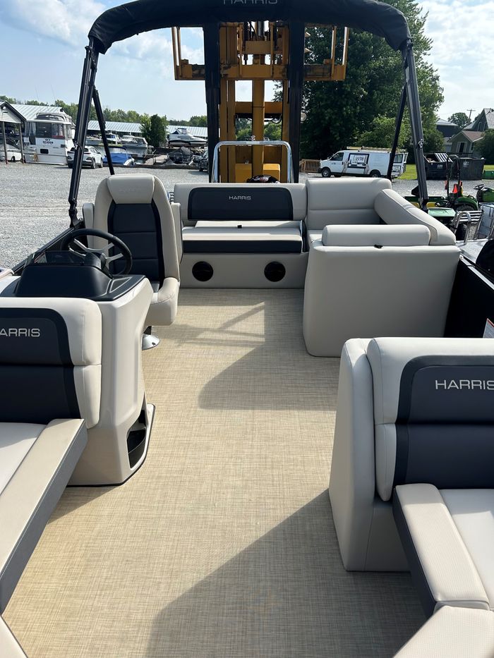 2027 Harris 210 Crusier Photo 2 of 13