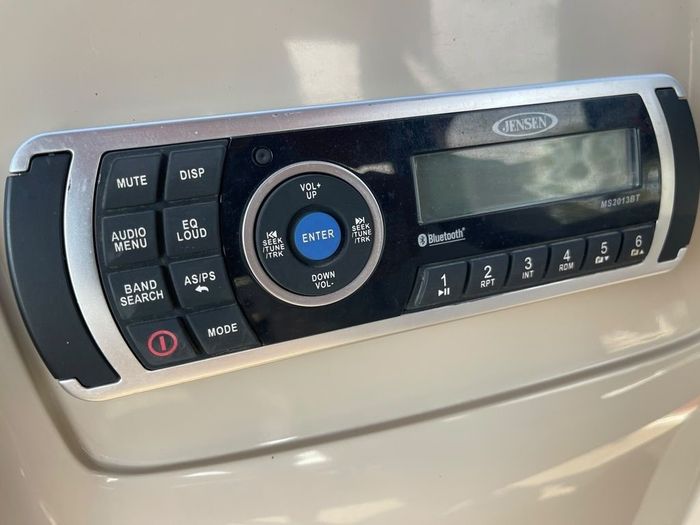2015 Avalon 2300 LS Tri-Toon Photo 24 of 24