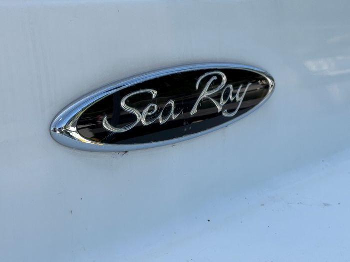 2001 Sea Ray 380 Sundancer Photo 8 of 59