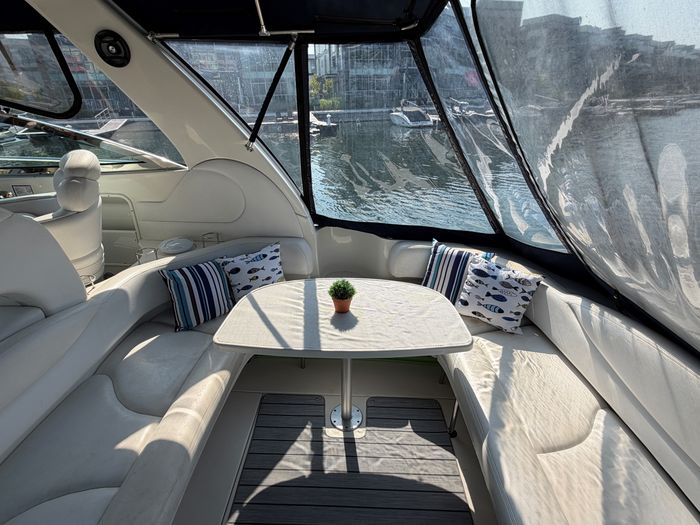 2001 Sea Ray 380 Sundancer Photo 9 of 59
