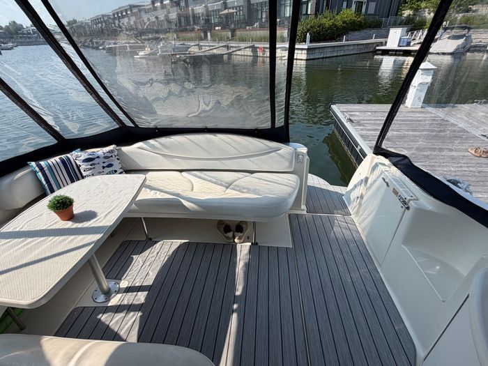 2001 Sea Ray 380 Sundancer Photo 12 of 59