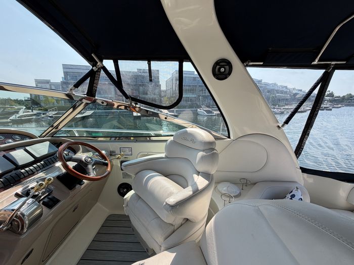 2001 Sea Ray 380 Sundancer Photo 19 of 59