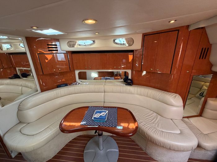 2001 Sea Ray 380 Sundancer Photo 29 of 59