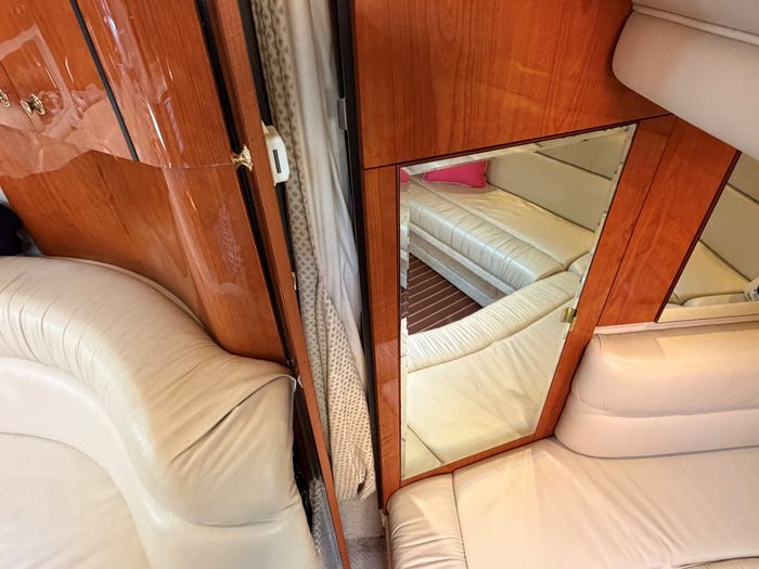 2001 Sea Ray 380 Sundancer Photo 49 of 59