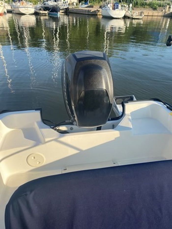 2012 Boston Whaler 170 Montauk Photo 6 of 13