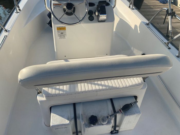 2012 Boston Whaler 170 Montauk Photo 10 of 13