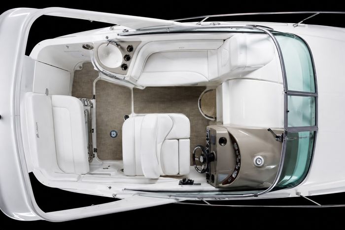 2010 Larson Cabrio 274 Photo 4 of 18