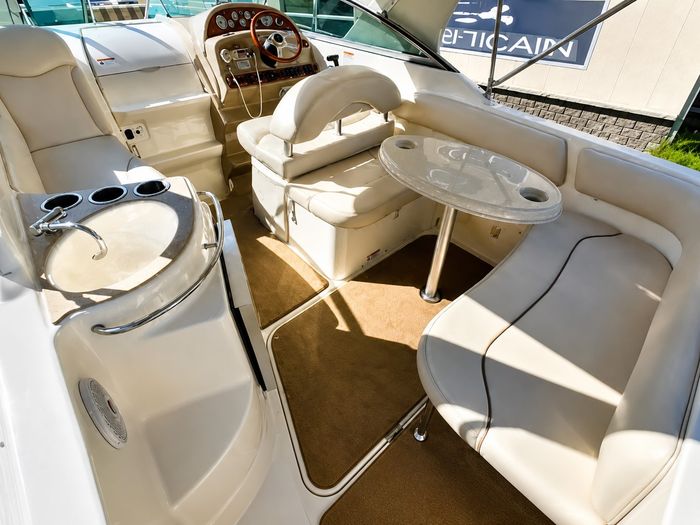 2010 Larson Cabrio 274 Photo 9 of 18