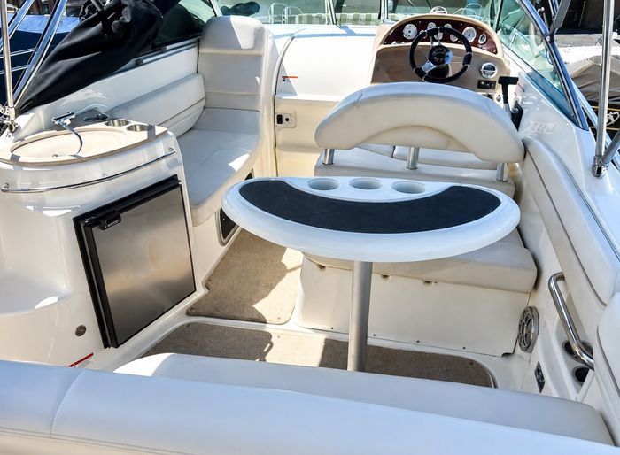 2010 Larson Cabrio 274 Photo 10 of 18