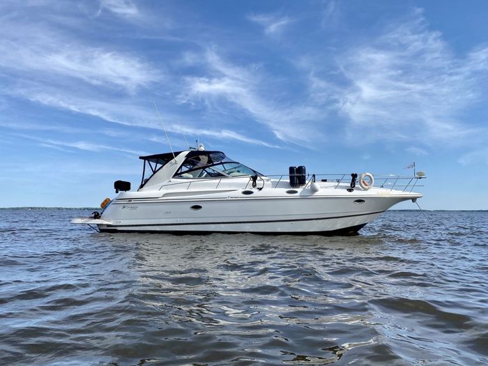 1999 Cruisers Yachts 3870 Esprit Photo 2 sur 28