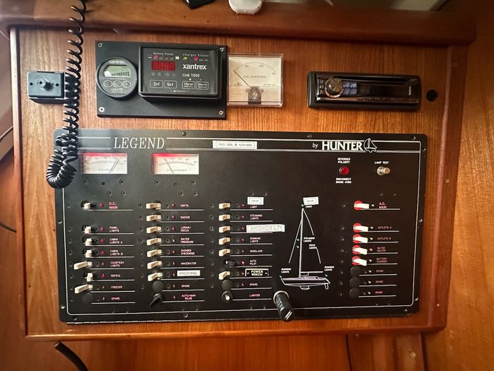 1993 Hunter Legend 43 Photo 19 of 42