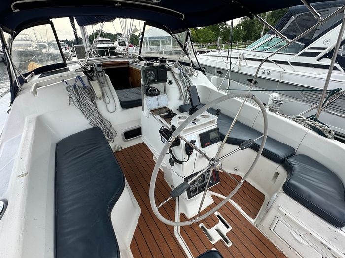 1993 Hunter Legend 43 Photo 27 of 42