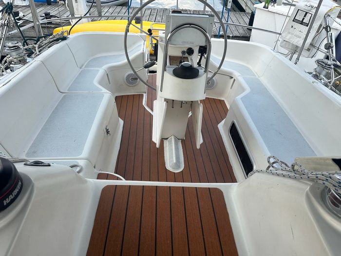 1993 Hunter Legend 43 Photo 35 of 42