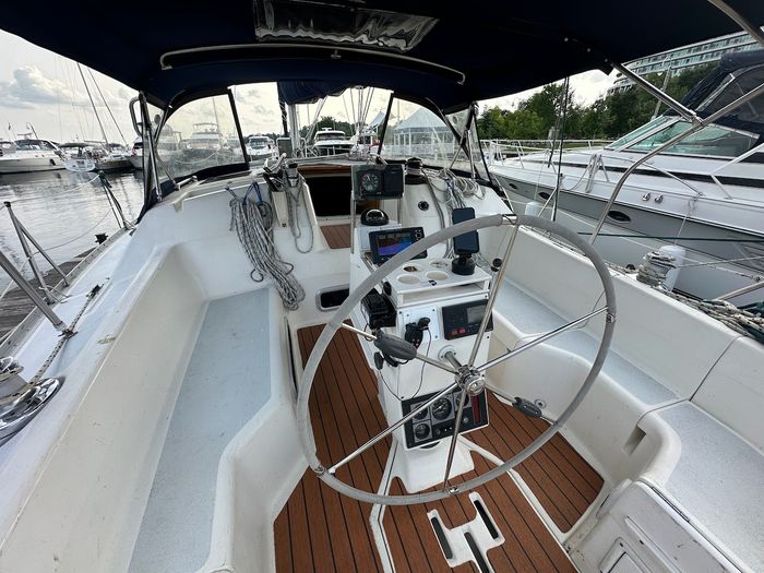 1993 Hunter Legend 43 Photo 37 of 42