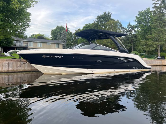 2016 Sea Ray SLX 280 Photo 1 of 25