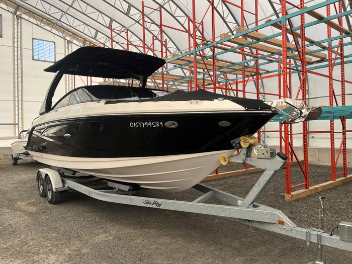 2016 Sea Ray SLX 280 Photo 4 of 25