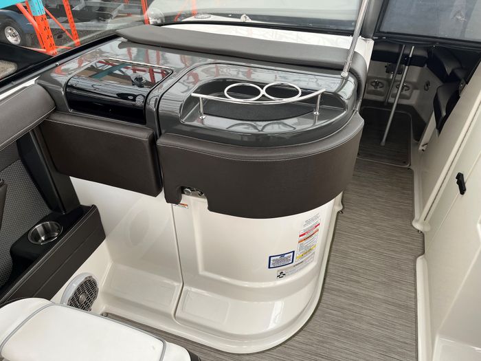 2016 Sea Ray SLX 280 Photo 15 of 25