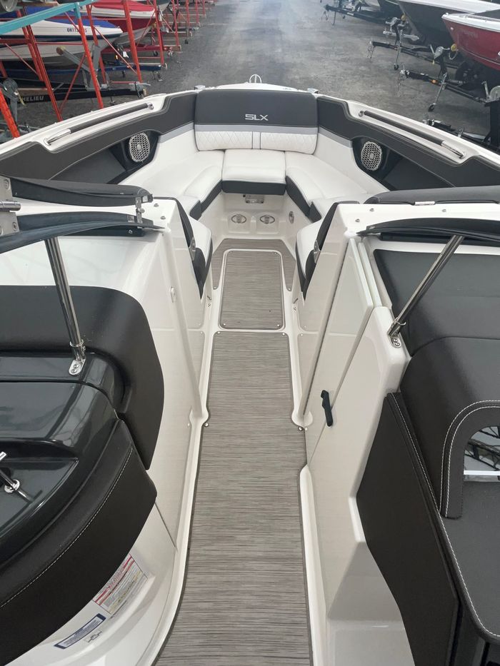 2016 Sea Ray SLX 280 Photo 21 of 25