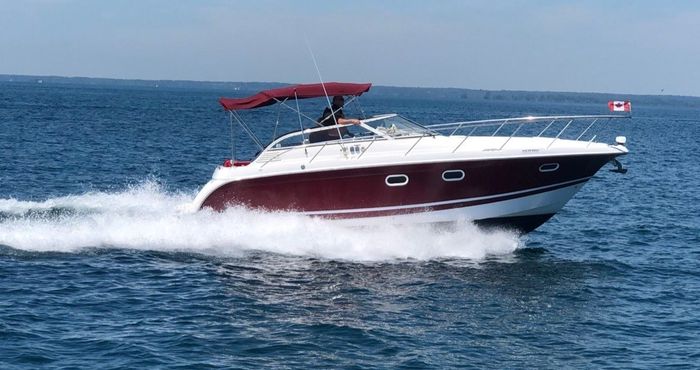 1999 Chris-Craft 300 Express Anniversary Edition Photo 1 sur 9