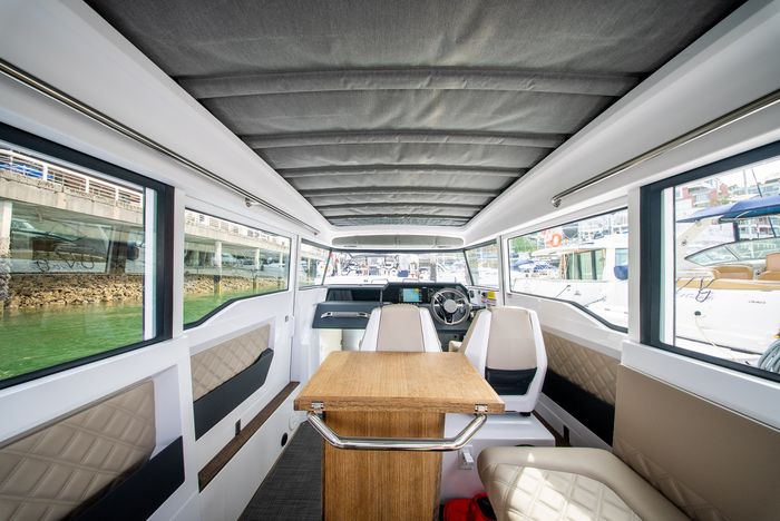 2022 Axopar 37 XC Cross Cabin Photo 32 of 41