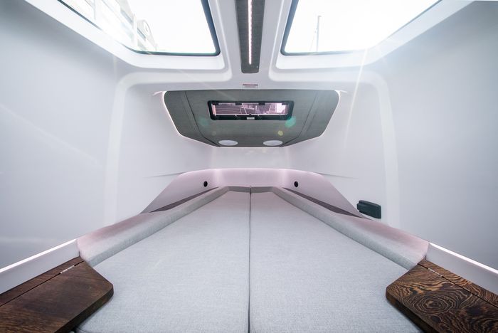 2022 Axopar 37 XC Cross Cabin Photo 40 of 41
