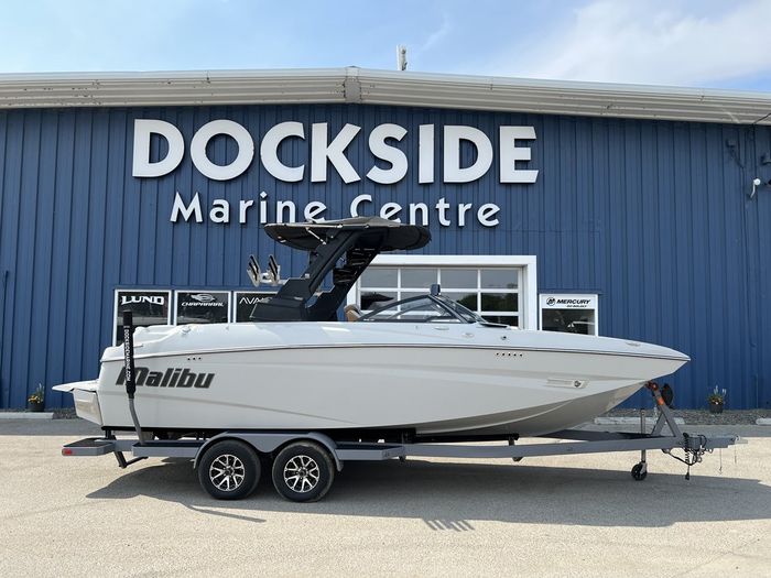 2019 Malibu M235 Photo 2 of 40