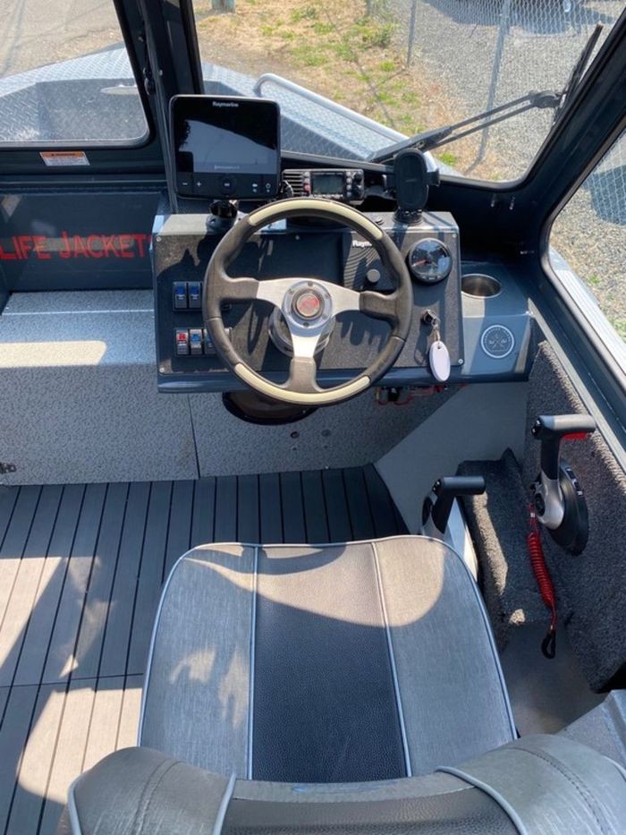 0 Duckworth 18 Navigator Sport Photo 7 of 17