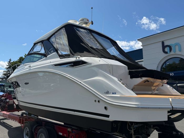 2019 Sea Ray DA320 Photo 3 sur 19