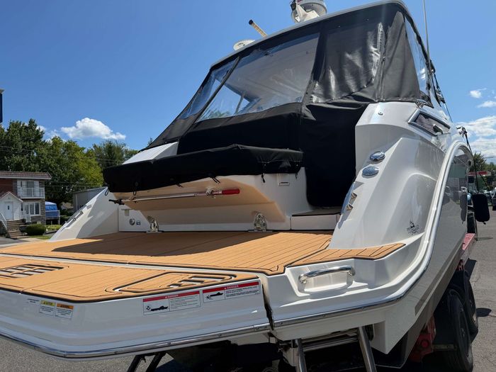 2019 Sea Ray DA320 Photo 4 sur 19