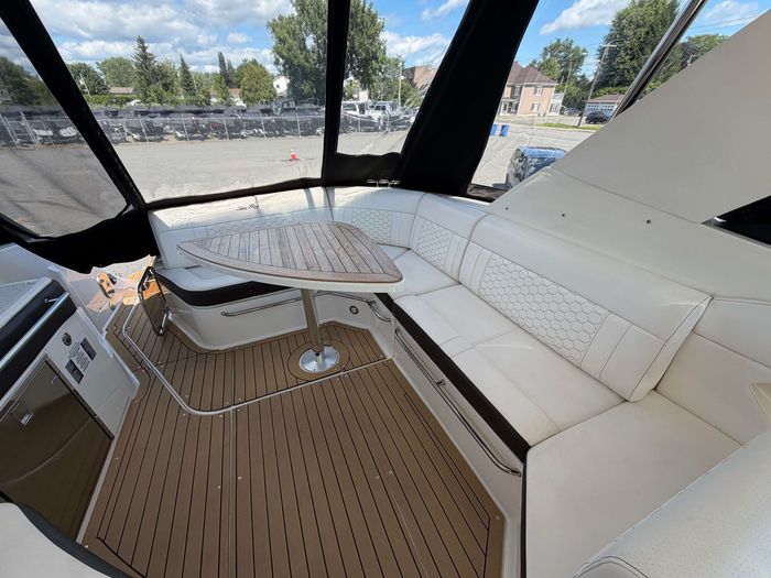 2019 Sea Ray DA320 Photo 13 sur 19