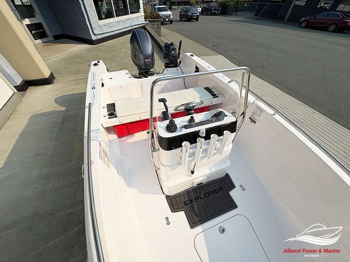 2021 Campion Explorer EX-16 Center Console Photo 15 of 25