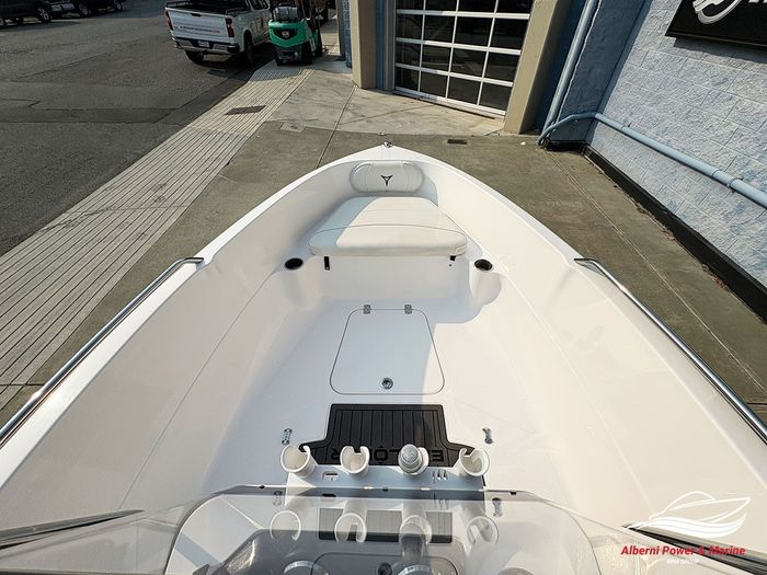 2021 Campion Explorer EX-16 Center Console Photo 16 of 25