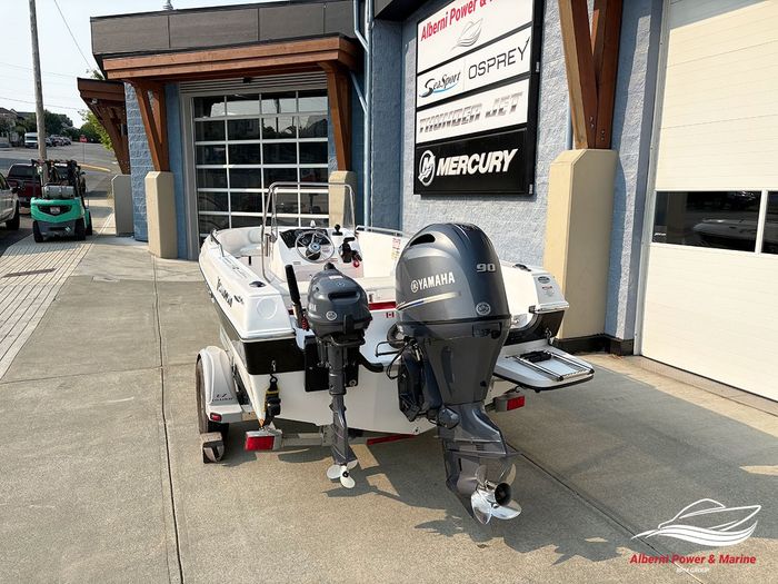 2021 Campion Explorer EX-16 Center Console Photo 9 of 25