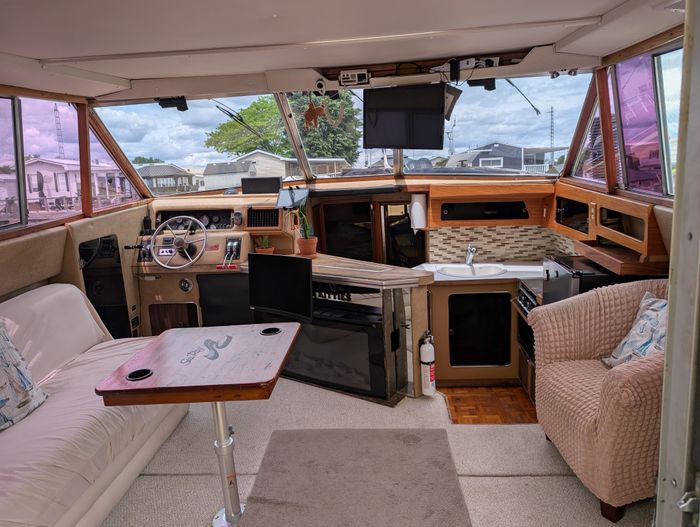 1982 Sea Ray 360 SRV Photo 14 of 17