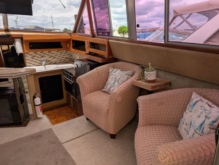 1982 Sea Ray 360 SRV Photo 16 of 17