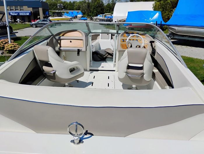 1998 Cobalt 220/BR Photo 9 of 11