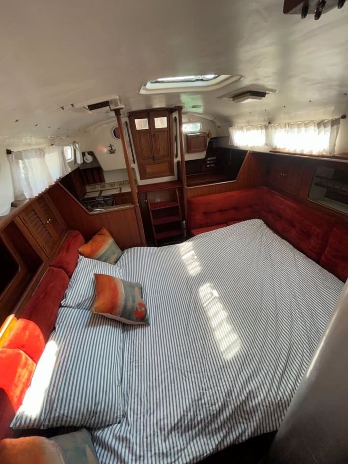1980 Ontario Yachts Ontario 32' Photo 7 of 10