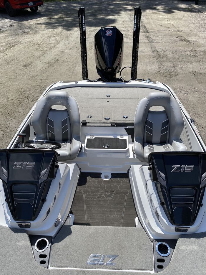 2023 Nitro Z19 Photo 5 of 32