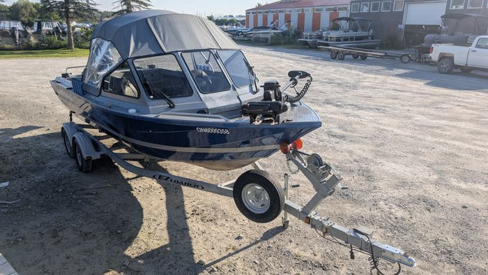 2018 KingFisher 2025 Discovery Photo 4 of 30